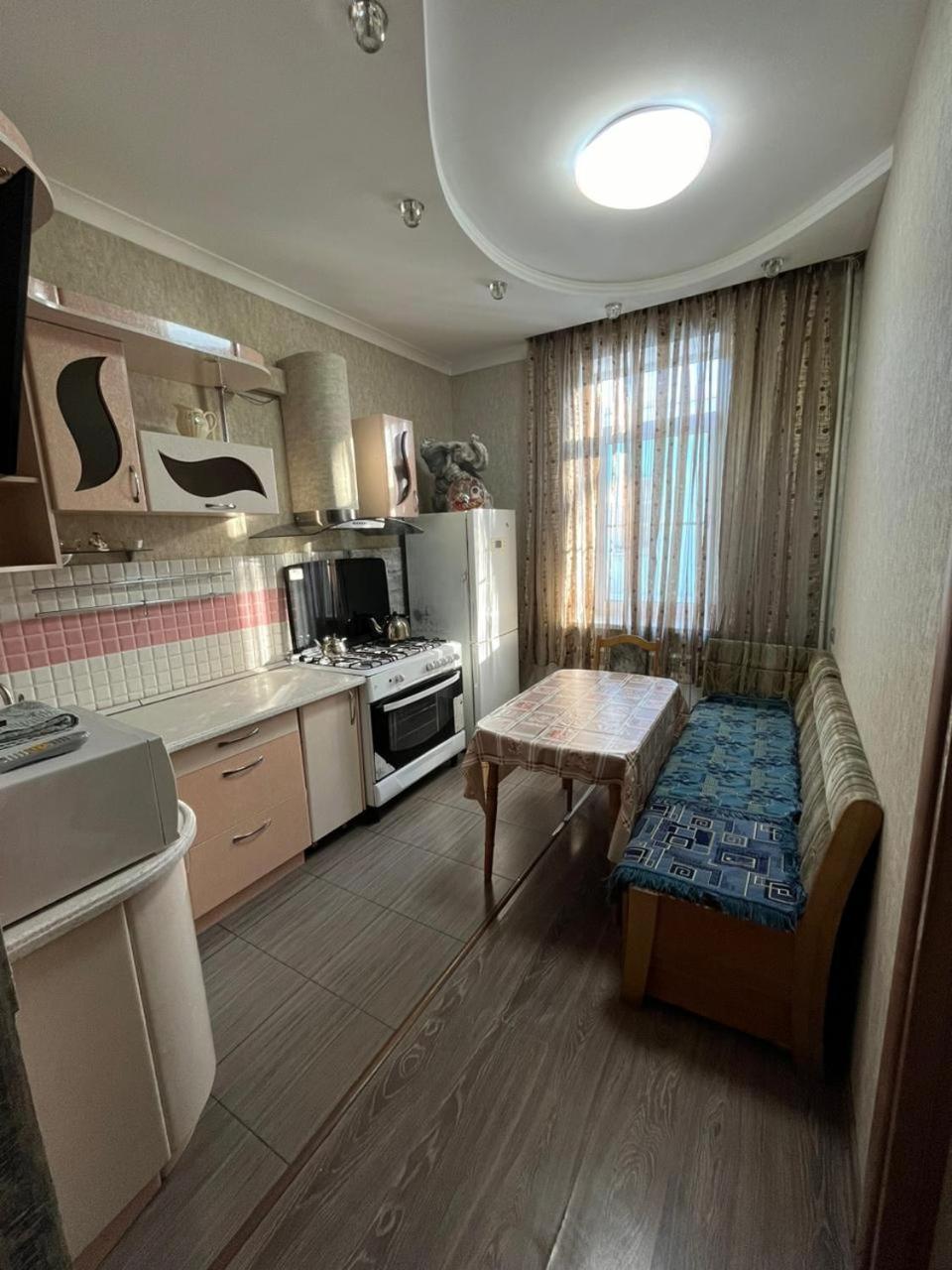 Apartments On Mustafa Ozturk Αλμάτι Δωμάτιο φωτογραφία
