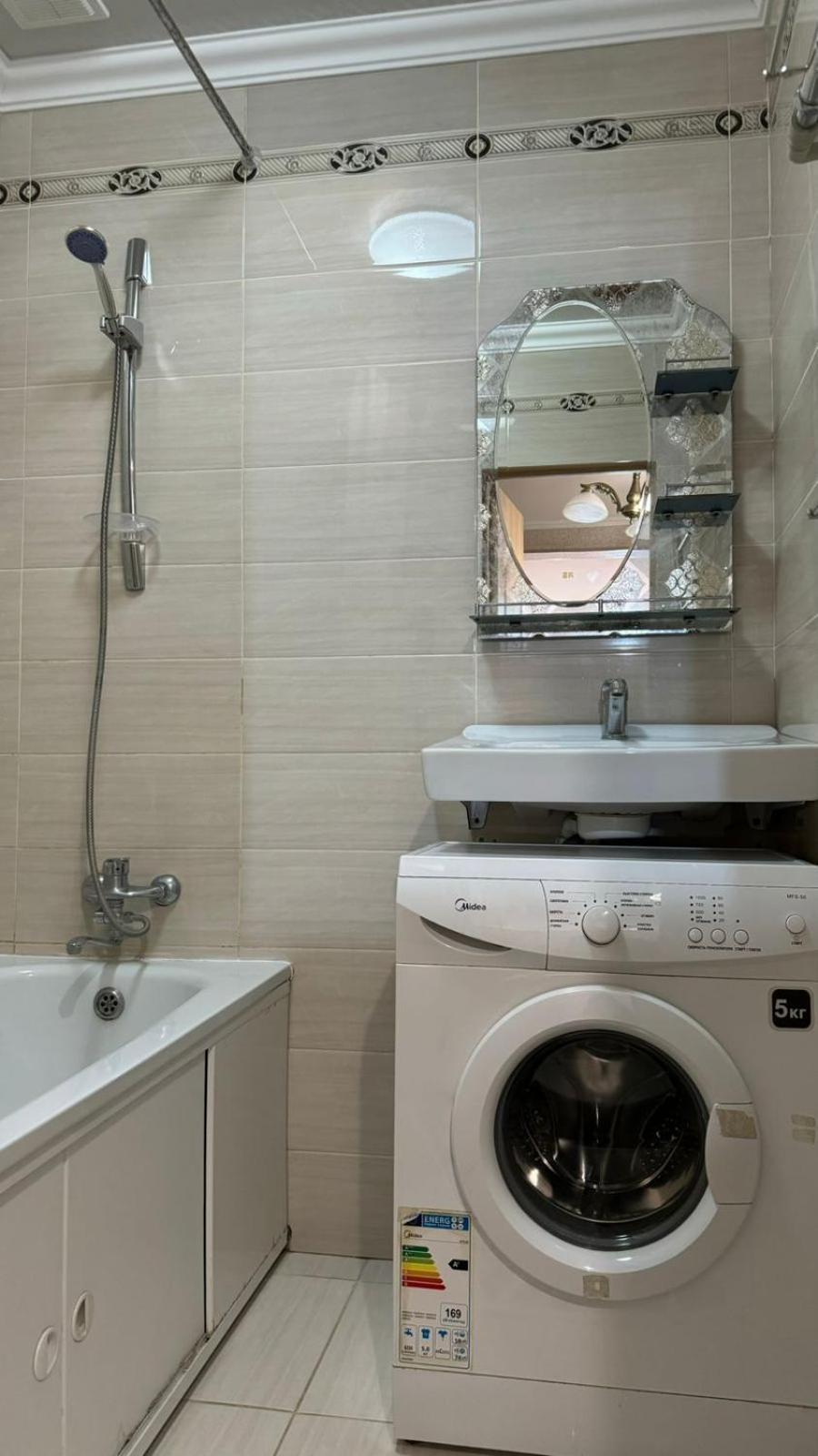 Apartments On Mustafa Ozturk Αλμάτι Εξωτερικό φωτογραφία